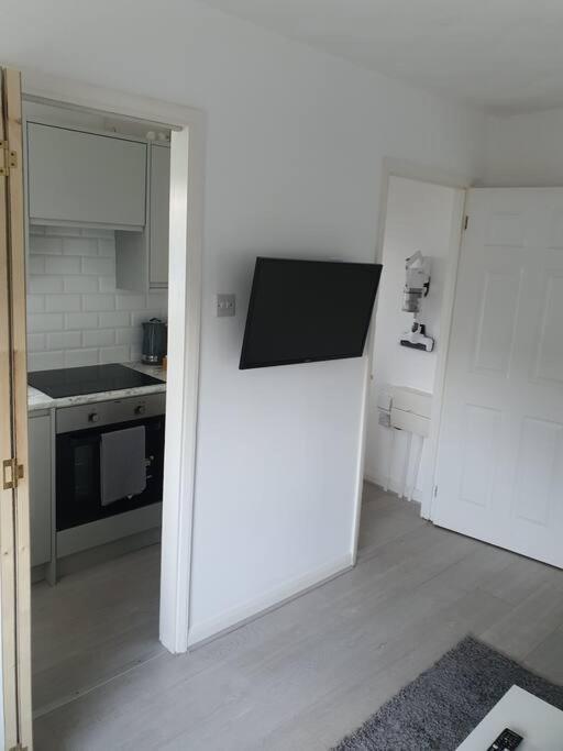 Awave From It All - Escape The City Life Jaywick Sands Экстерьер фото