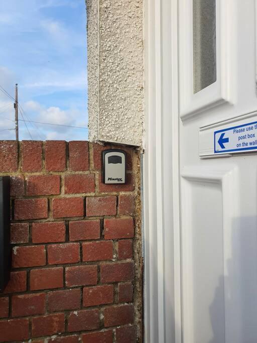 Awave From It All - Escape The City Life Jaywick Sands Экстерьер фото